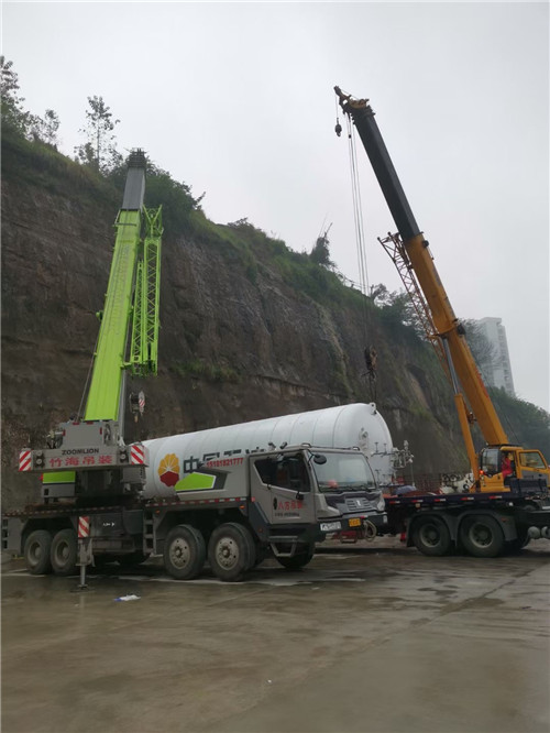 源城区“不怕风雨冻”—— 吊车的 “恶劣环境适应” 技术